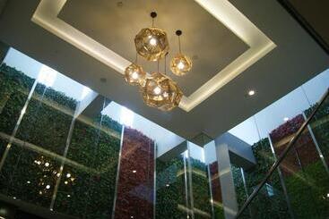 酒店 Xyz