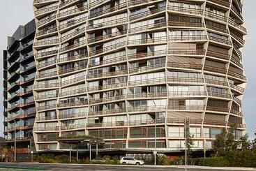 Nishi Apartments Eco Living By Ovolo