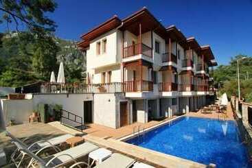 Summer Otel