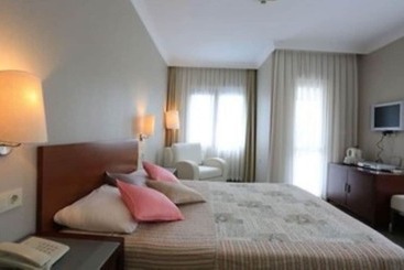Summer Otel
