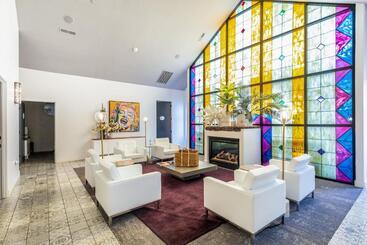 هتل Sunny Cozy Condo