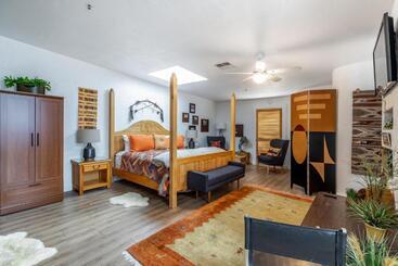 هتل Sunny Cozy Condo