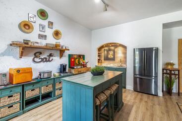 هتل Sunny Cozy Condo