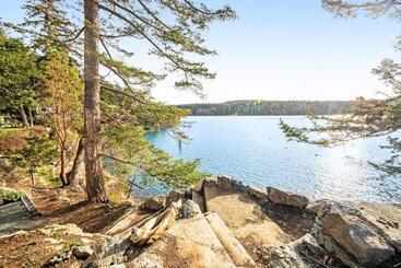 هتل Kingfisher Cove Hideaway