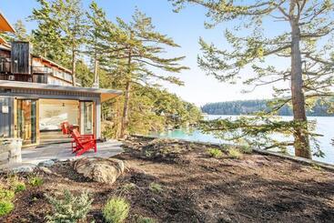 هتل Kingfisher Cove Hideaway