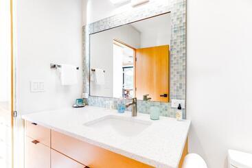 هتل Kingfisher Cove Hideaway