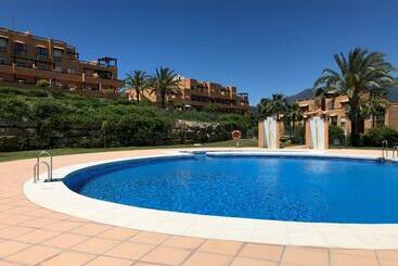 Beautiful 2 Bed Apartment In Casares Costa - Casares