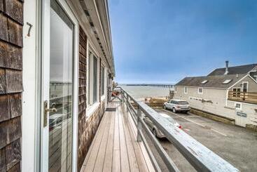 هتل Provincetown Waterfront Studio
