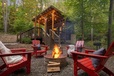 هتل The Container At Camp Toccoa