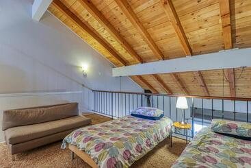 酒店 2 Bed 2 Bath Apartment In Carnelian Bay