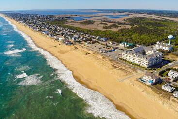 هتل The Sandbridge Dunes  The Wave 205