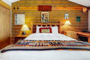 هتل The Director S Cabin