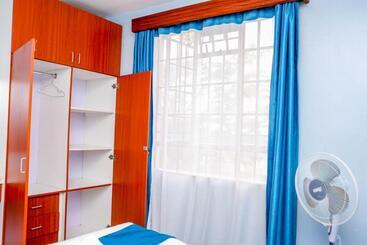 تختخواب و صبحانه Tiamcy Homes