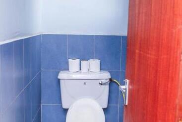 تختخواب و صبحانه Tiamcy Homes