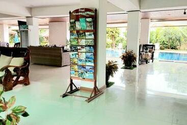هتل Chawenglakeviewcondo