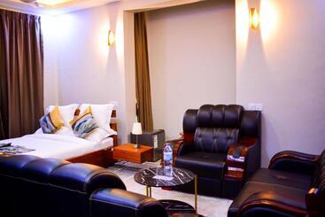 هتل Inoga Luxury