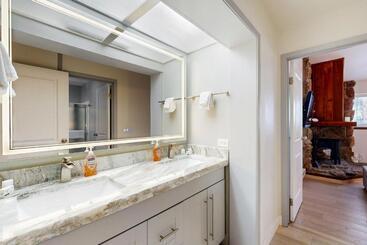 هتل Rustic Relaxation In Winter Park