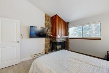 هتل Rustic Relaxation In Winter Park