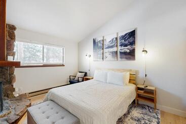 هتل Rustic Relaxation In Winter Park