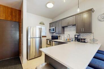 هتل Rustic Relaxation In Winter Park