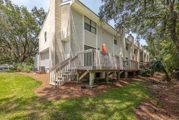 هتل Sea Island Beach House