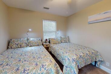 هتل Sea Island Beach House
