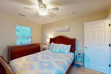 هتل Sea Island Beach House