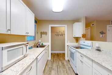 هتل Sea Island Beach House