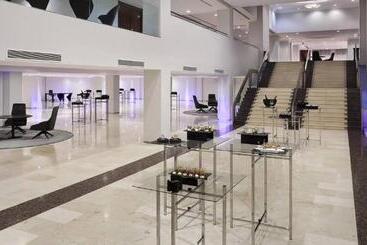 هتل The Level At Melia Sevilla