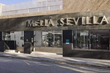 هتل The Level At Melia Sevilla