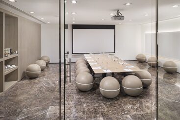 هتل The Level At Melia Sevilla