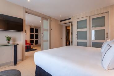 هتل The Level At Melia Sevilla
