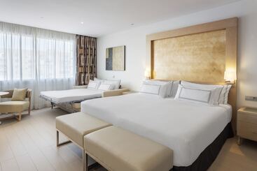 هتل The Level At Melia Sevilla