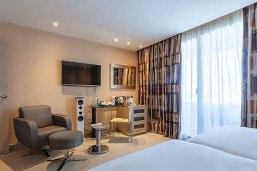 هتل The Level At Melia Sevilla