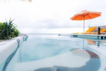 Oaga Art Resort Maldives   Greatest All Inclusive