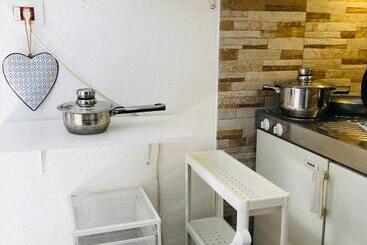 پانسیون Apartman Indira