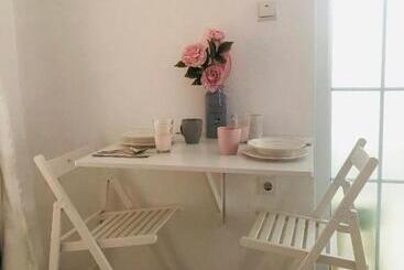 پانسیون Apartman Indira