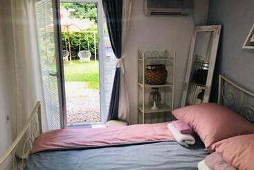 پانسیون Apartman Indira
