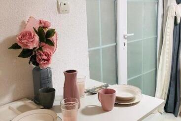پانسیون Apartman Indira