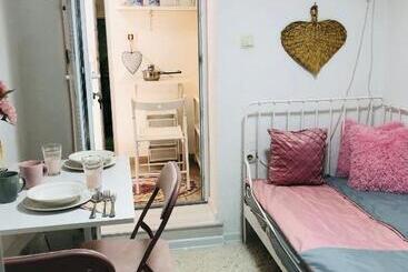 پانسیون Apartman Indira