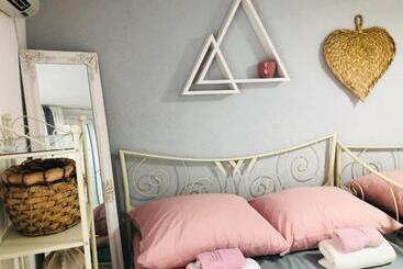 پانسیون Apartman Indira