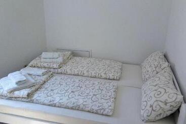 پانسیون Apartments&rooms Mido