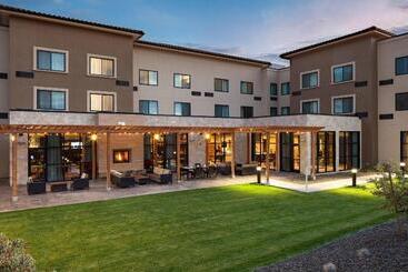 هتل Courtyard By Marriott Walla Walla
