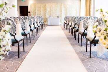 هتل Hilton Bournemouth