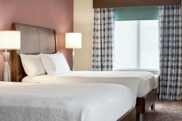 هتل Hilton Garden Inn Louisville Downtown