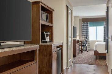 هتل Hilton Garden Inn Louisville Downtown