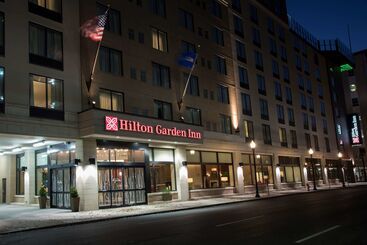 هتل Hilton Garden Inn Louisville Downtown