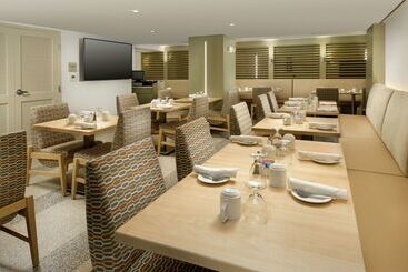 هتل Hilton Garden Inn Miami South Beach