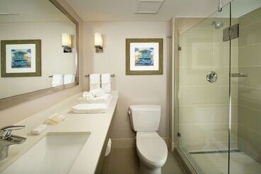 هتل Hilton Garden Inn Miami South Beach