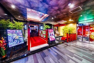 هتل Lotus Umeda  Adult Only